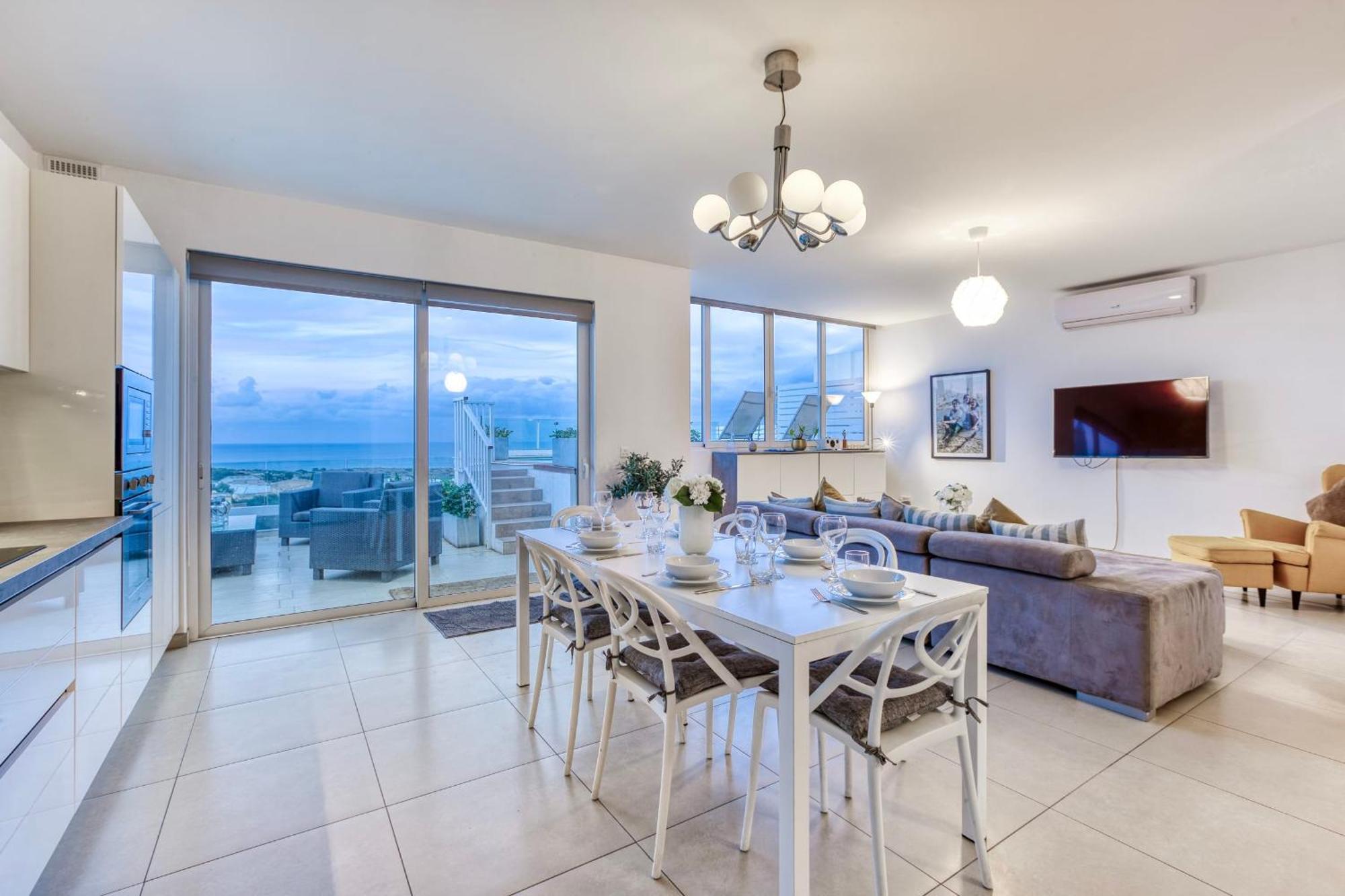 Malta Pool Penthouse Apartment Is-Swieqi