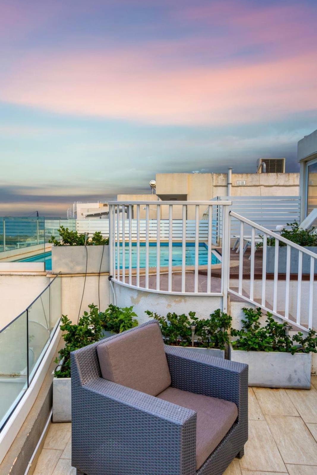 Malta Pool Penthouse Is-Swieqi