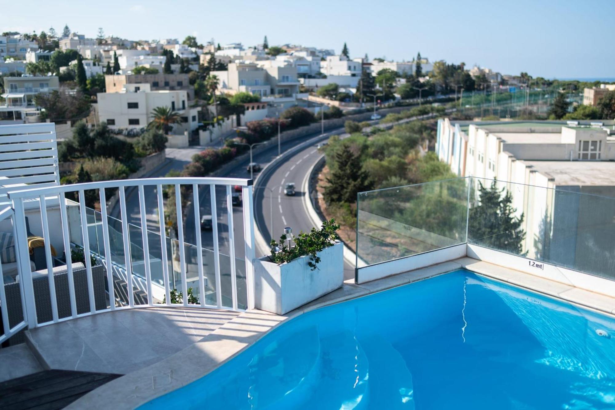 Malta Pool Penthouse Apartment Is-Swieqi