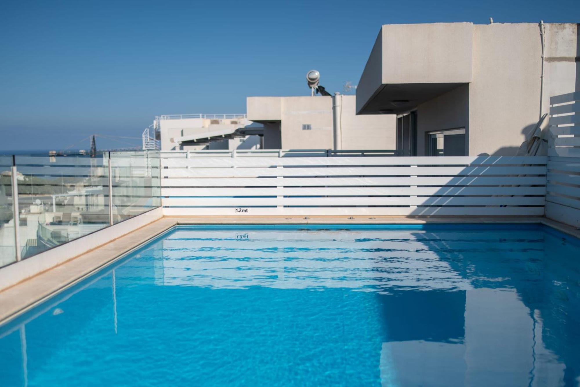 Malta Pool Penthouse Is-Swieqi